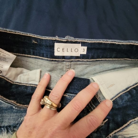 Cello Jean Shorts - Picture 6 of 10